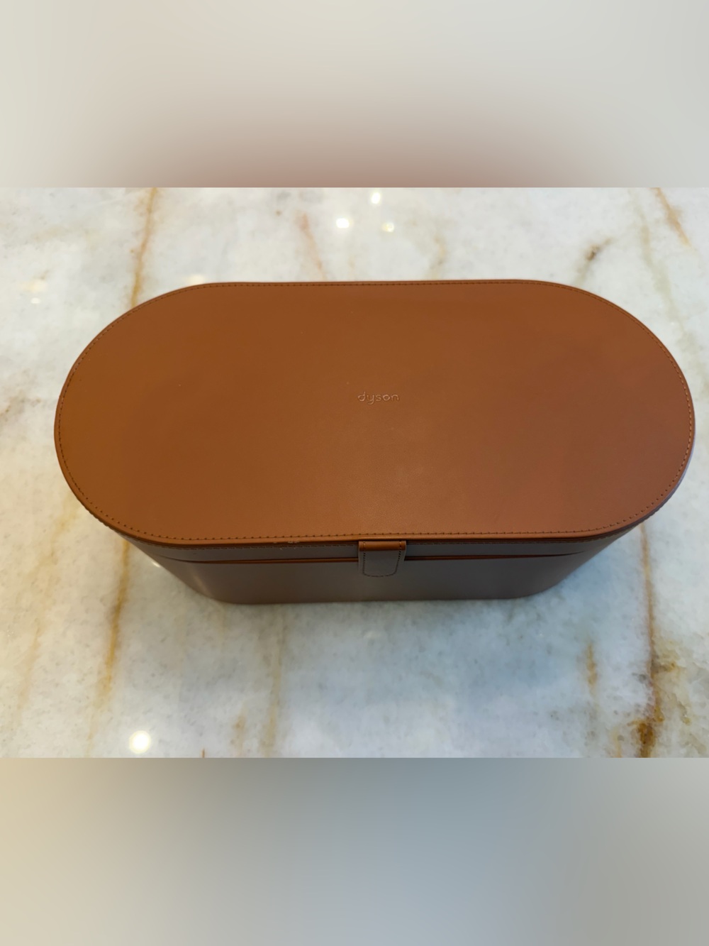 Dyson AirWrap Accessories & Leather Travel Case - NO AIRWRAP - Picture 2 of 4